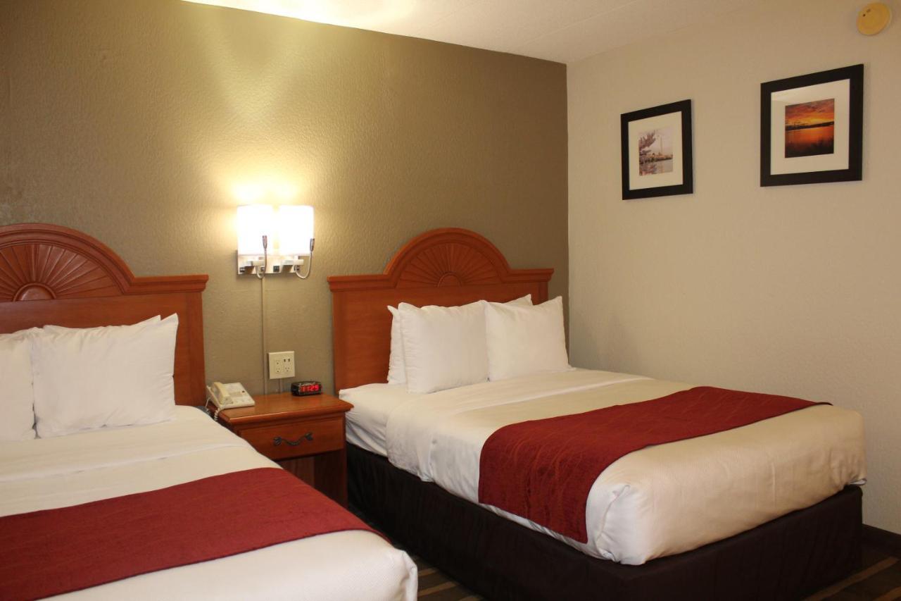 Comfort Center Inn Fairfax