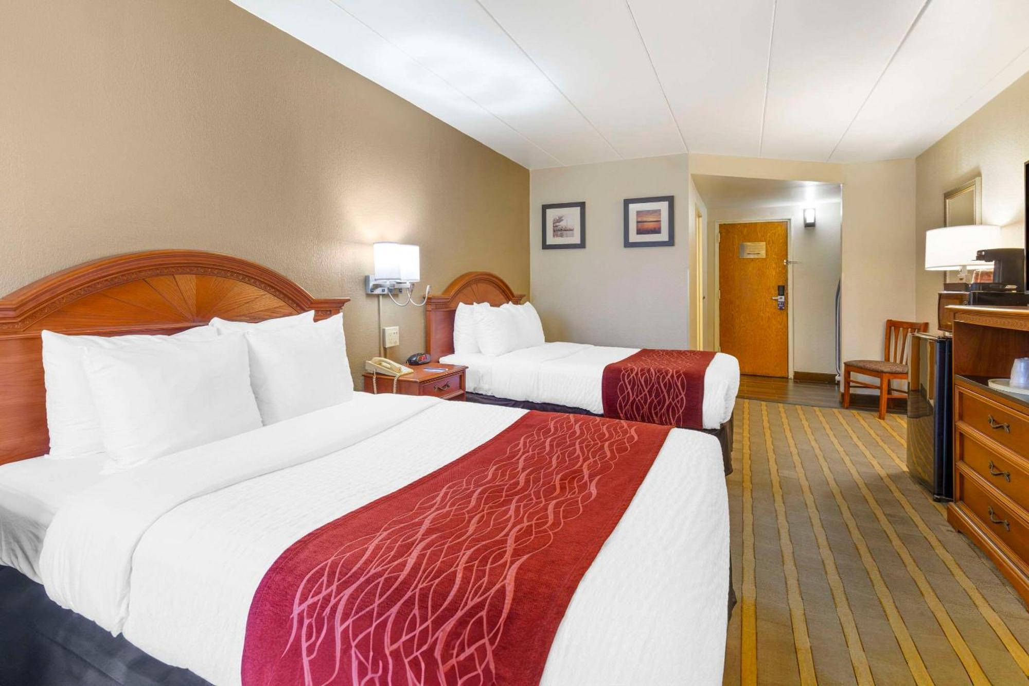 Comfort Center Inn 3*